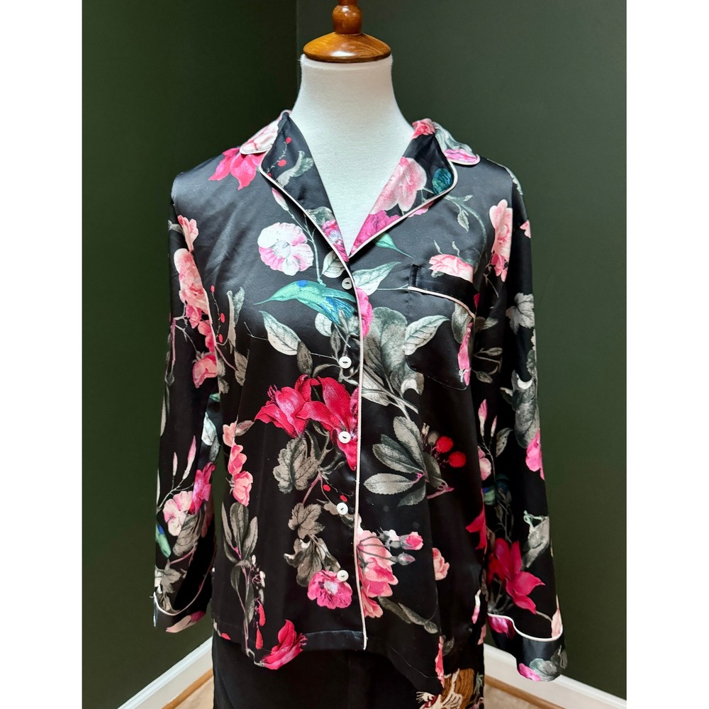 Victoria's Secret Black Floral Button Down Long Sleeve Lounge Top Women's M
